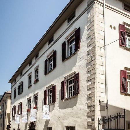Haus Noldin - Historische Herberge - Dimora Storica Salorno Exteriér fotografie