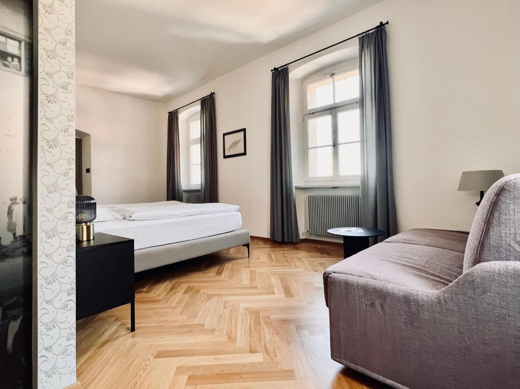 Haus Noldin - Historische Herberge - Dimora Storica Salorno Exteriér fotografie