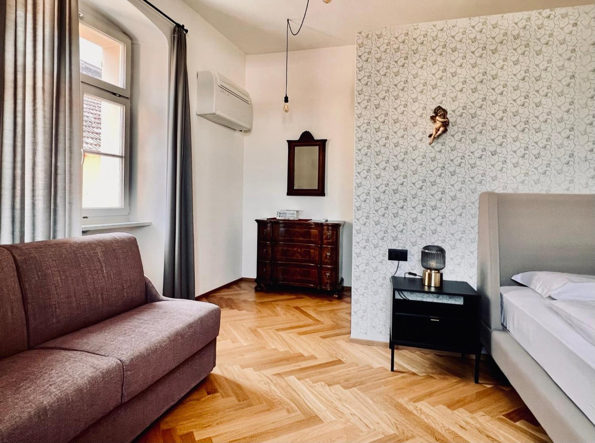 Haus Noldin - Historische Herberge - Dimora Storica Salorno Exteriér fotografie